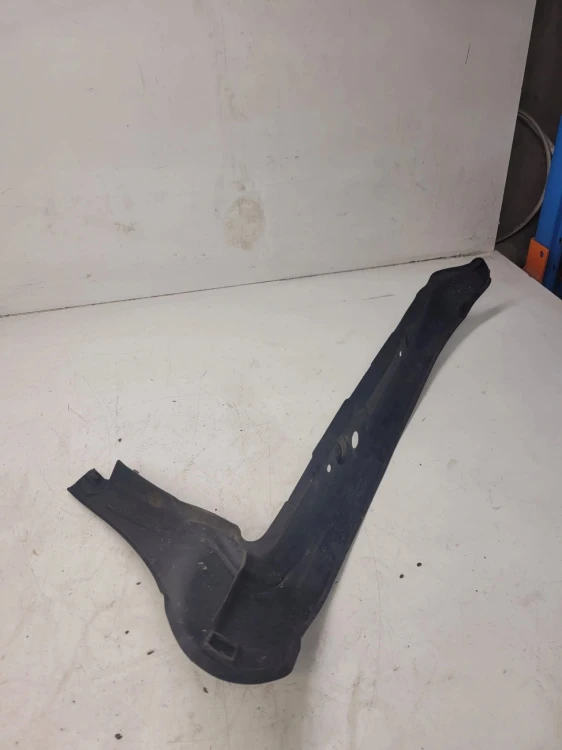 WYGŁUSZENIE BŁOTNIKA LEWE AUDI A4 B8 8K0821111