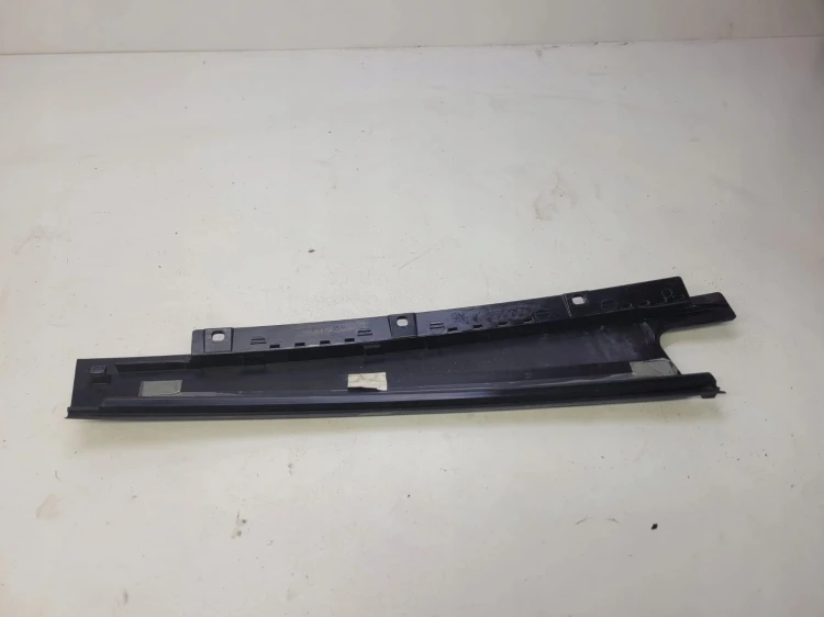 NAKŁADKA OSŁONA DRZWI AUDI Q5 8R 8R0839902L PT