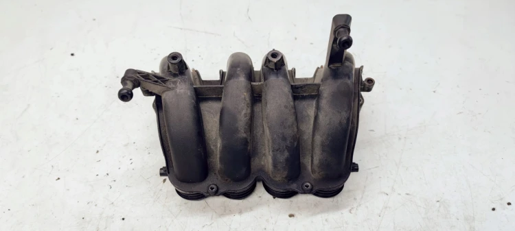 KOLEKTOR SSĄCY AUDI A3 VW SEAT 1.6 MPI 06A133206DB