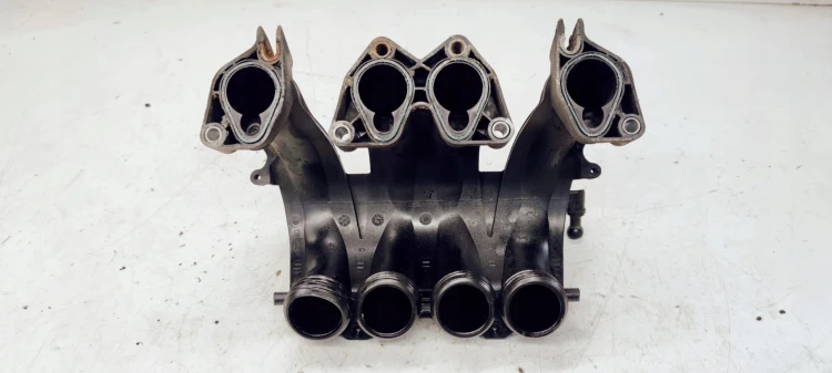 KOLEKTOR SSĄCY AUDI A3 VW SEAT 1.6 MPI 06A133206DB