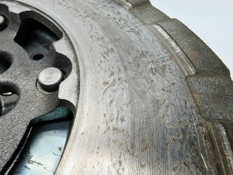 KOŁO DWUMASOWE SPRZĘGŁO AUDI A4 B8 A5 2.0 TDI TFSI 415034410 3/26