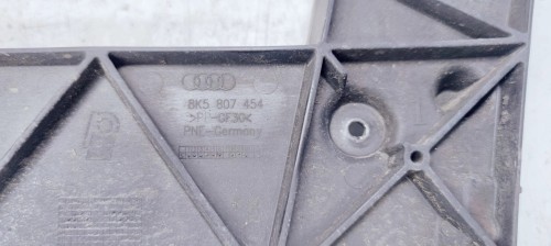 ŚLIZG ZDERZAKA PRAWY TYŁ AUDI A4 B8 8K5807454 SEDA