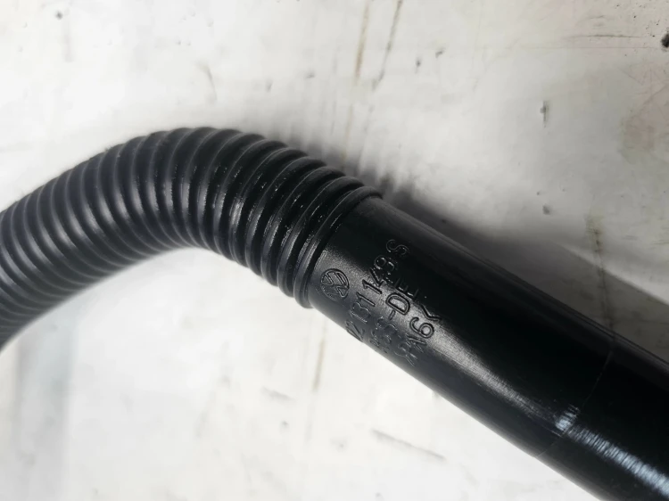 RURA POMPY POWIETRZA WTÓRNEGO AUDI A3 S3 R32 BMJ 022131149Q 149S