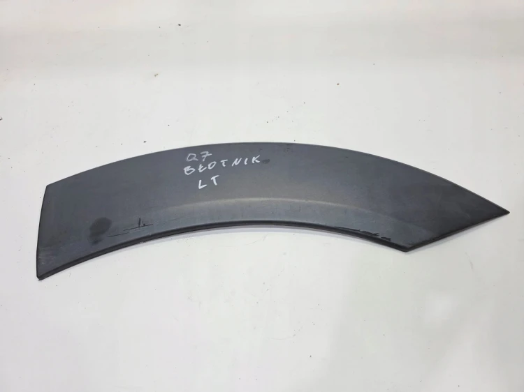 LISTWA Z BŁOTNIKA LEWY TYŁ AUDI Q7 4L ALLROAD 4L0853817A