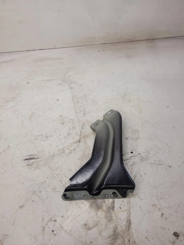 WSPORNIK BŁOTNIKA PRAWY AUDI A1 8X 8X0821136A