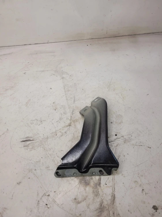WSPORNIK BŁOTNIKA PRAWY AUDI A1 8X 8X0821136A