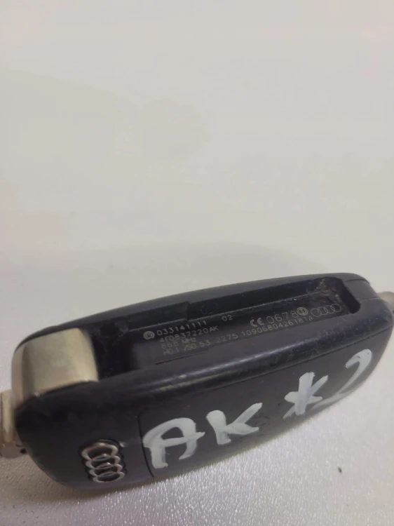 KLUCZYK PILOT SCYZORYK AUDI A6 C6 Q7 4F0837220AK 2