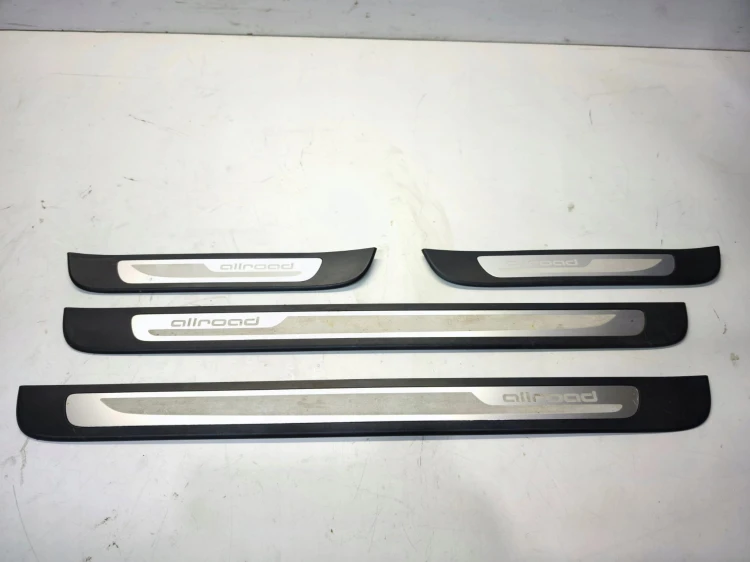 LISTWA LISTWY PROGOWE WEWNĘTRZNE KOMPLET AUDI A6 C7 ALLROAD