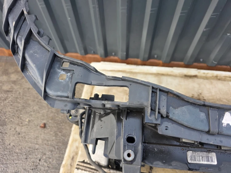 PAS PRZEDNI KOMPLETNY AUDI A1 8X 1.6 TDI ORYGINAŁ !!!