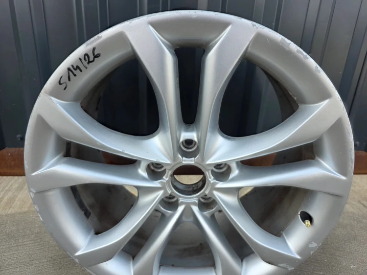 FELGA ALUMINIOWA AUDI TT 8J VW SEAT 9.0J R18 ET52 8J0601025S S14/26