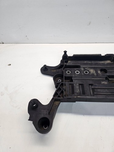 PODSTAWA AKUMULATORA AUDI A3 8V Q3 VW SEAT 5Q0915321H