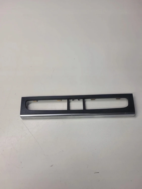 RAMKA PANELU KONSOLI AUDI A3 8P 8P0863321F