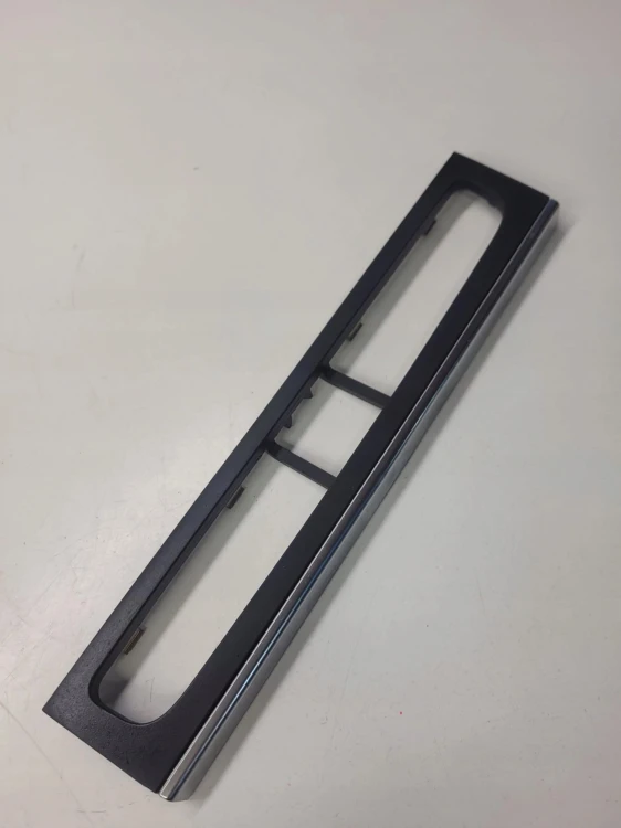 RAMKA PANELU KONSOLI AUDI A3 8P 8P0863321F