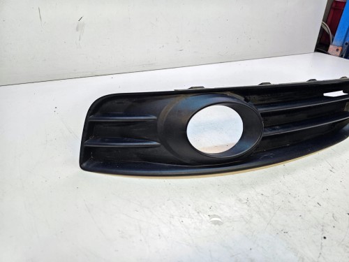 KRATKA ATRAPA ZDERZAKA AUDI A3 8P LIFT 8P0807681H