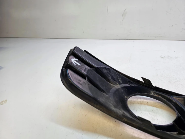 KRATKA ATRAPA ZDERZAKA AUDI A3 8P LIFT 8P0807681H