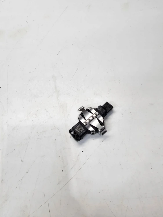 CZUJNIK SENSOR DESZCZU AUDI A4 B9 A5 81A955555B