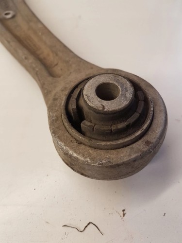 WAHACZ PRAWY PRZÓD DOLNY AUDI A4 B8 A5 8K0407156B MAŁY