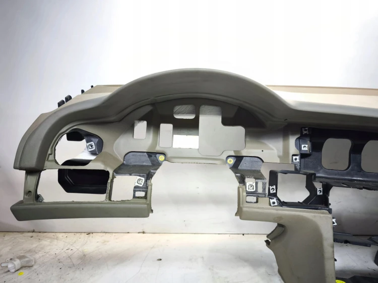 DESKA KOKPIT KONSOLA AUDI A6 C6 4F1857041R KAMUT