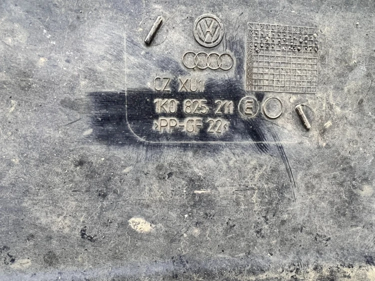 OSŁONA PODWOZIA LEWA AUDI A3 8P 1K0825211E 1/25