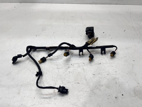 WIĄZKA WTRYSKÓW AUDI A3 8V 8P VW SEAT SKODA 1.8 TFSI 06J971082B