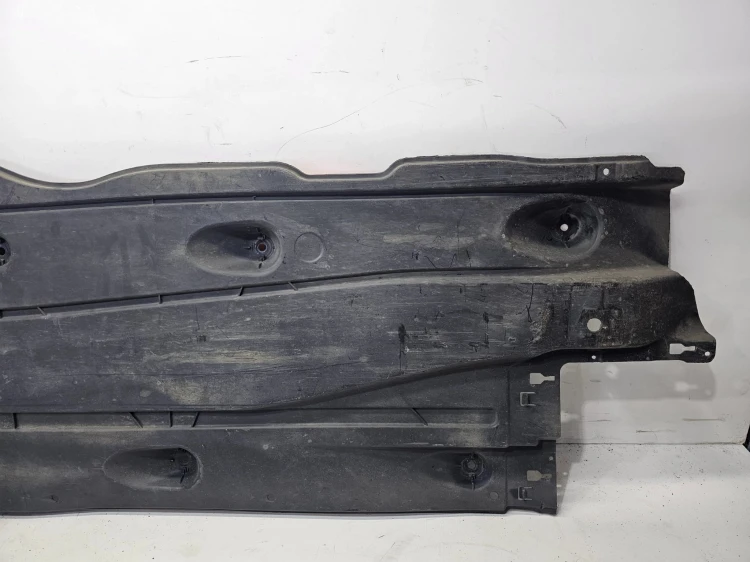 OSŁONA PŁYTA PODWOZIA LEWA DUŻA AUDI A3 8V VOLKSWAGEN SEAT 5Q0825201L 1/26
