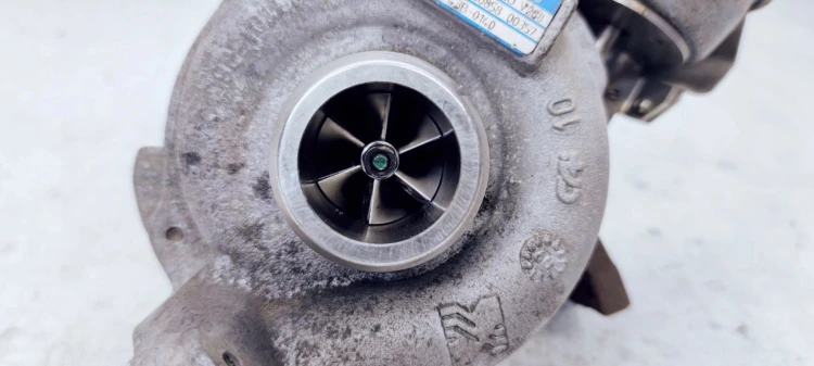 TURBOSPRĘŻARKA AUDI A4 A6 A5 03L145702D 2.0 TDI