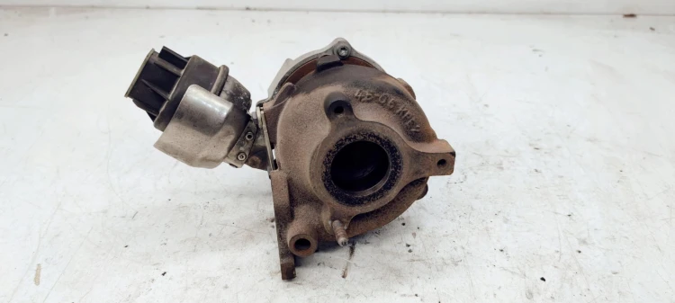 TURBOSPRĘŻARKA AUDI A4 A6 A5 03L145702D 2.0 TDI