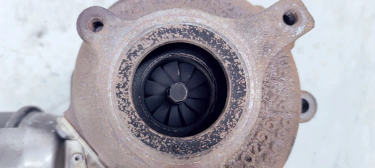 TURBOSPRĘŻARKA AUDI A4 A6 A5 03L145702D 2.0 TDI