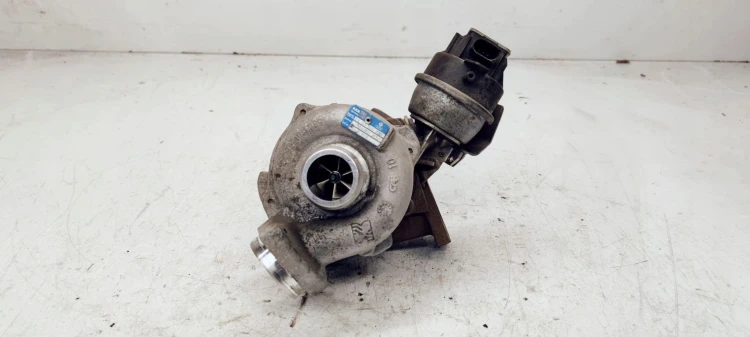 TURBOSPRĘŻARKA AUDI A4 A6 A5 03L145702D 2.0 TDI