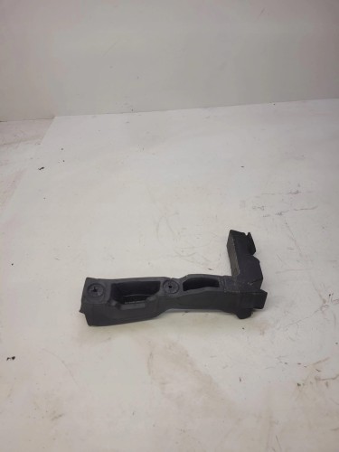 WYGŁUSZENIE BŁOTNIKA PIANKA AUDI A4 B8 8K0823722R
