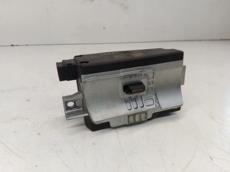 BLOKADA KIEROWNICY RYGIEL AUDI A4 A5 Q5 8K0905852D