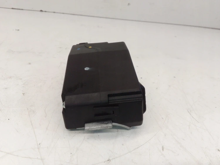 BLOKADA KIEROWNICY RYGIEL AUDI A4 A5 Q5 8K0905852D