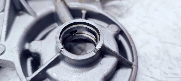 OBUDOWA WAŁKÓW AUDI A3 A4 1.8 2.0 TFSI 06L103166D