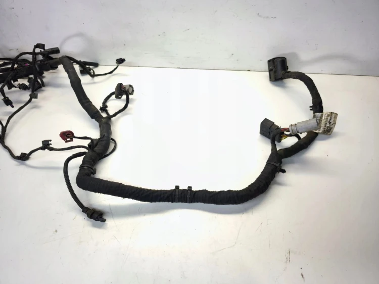 WIĄZKA INSTALACJA SILNIKA AUDI VOLKSWAGEN SEAT SKODA 1.6 TDI 04L972627BB