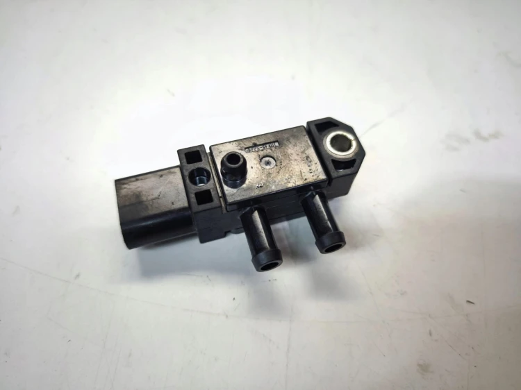 CZUJNIK RÓŻNICY CIŚNIENIA SPALIN DPF AUDI VOLKSWAGEN SEAT SKODA 04L906051