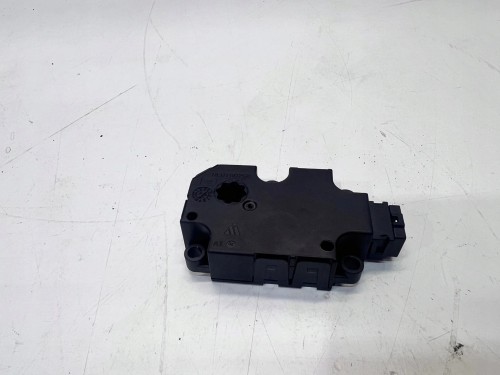 SILNICZEK NAGRZEWNICY AUDI CZ113940