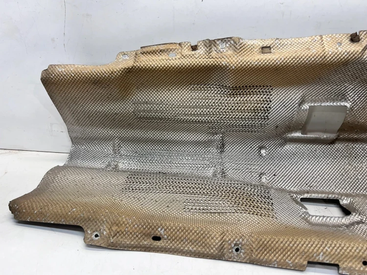 OSŁONA TERMICZNA TUNELU AUDI TT 8J 8J0825661D