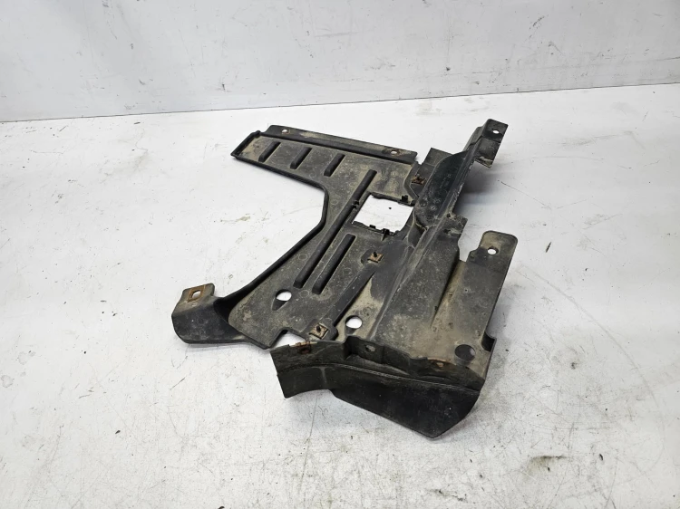 OSŁONA PODWOZIA TYŁ AUDI Q3 8U 8U0825214E 8U0825216B