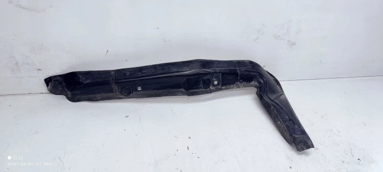 WYGŁUSZENIE BŁOTNIKA PRAWE AUDI A4 B8 8K0821112A