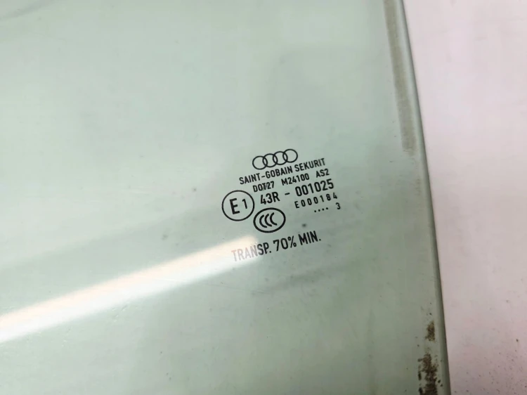 SZYBA BOCZNA DRZWI LEWY PRZÓD AUDI A3 8V 8V4 SPORTBACK 2013R