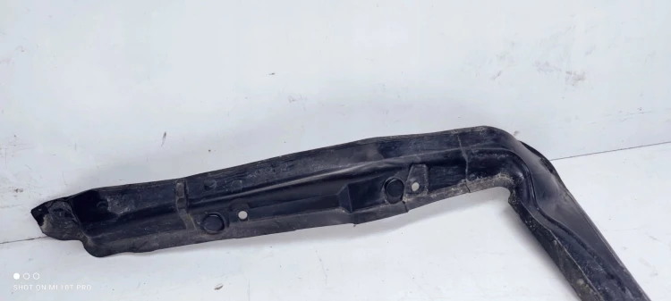 WYGŁUSZENIE BŁOTNIKA PRAWE AUDI A4 B8 8K0821112A
