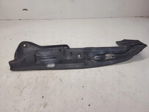 WYGŁUSZENIE BŁOTNIKA PRAWE AUDI A4 B7 8E0821112A