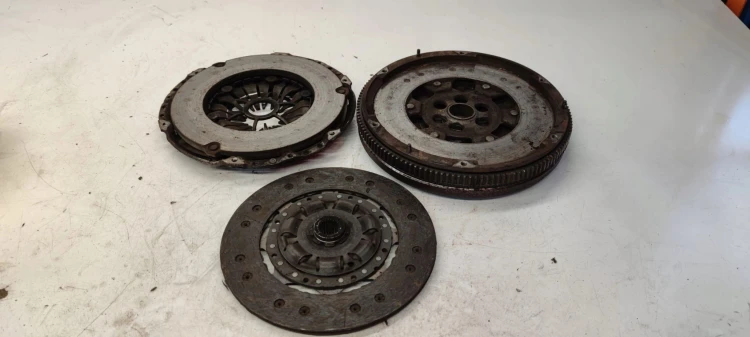 SPRZĘGŁO KOŁO DWUMAS AUDI SEAT VW 2.0 TFSI AXX