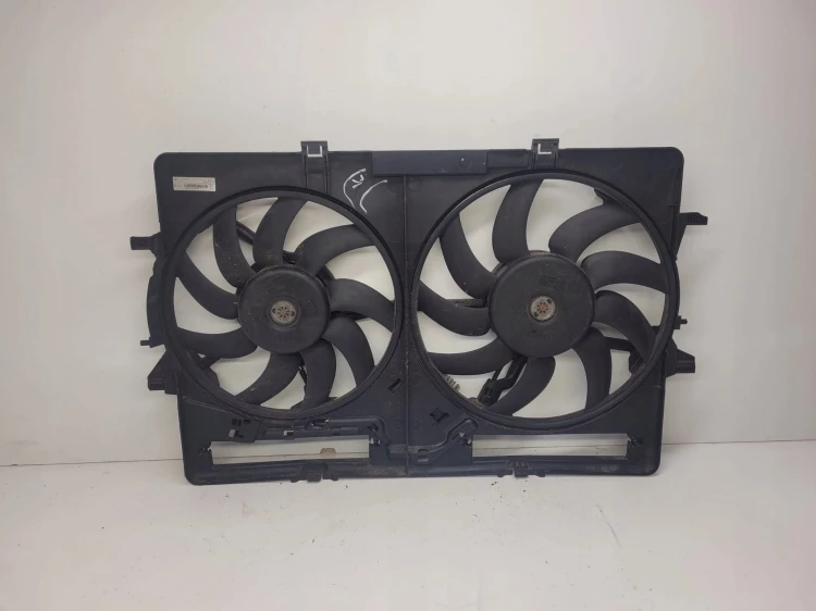 WENTYLATORY +OBUDOWA AUDI A4 A5 A6 A7 8K0121003AB
