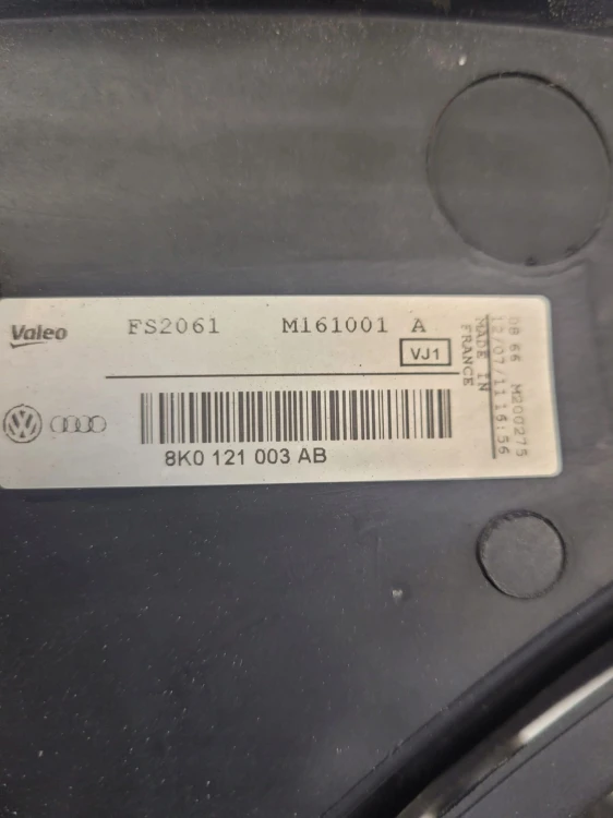 WENTYLATORY +OBUDOWA AUDI A4 A5 A6 A7 8K0121003AB