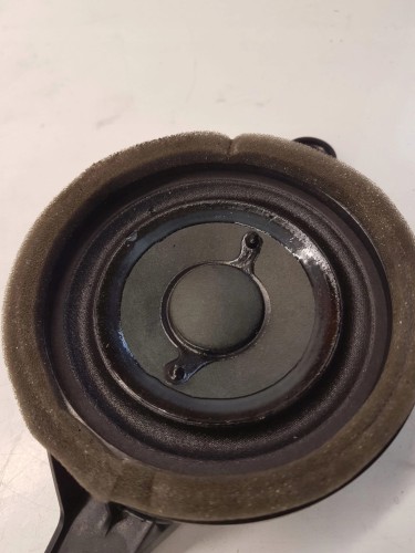 GŁOŚNIK ŚREDNIOTONOWY AUDI A7 A6 C7 4G0035454 BOSE
