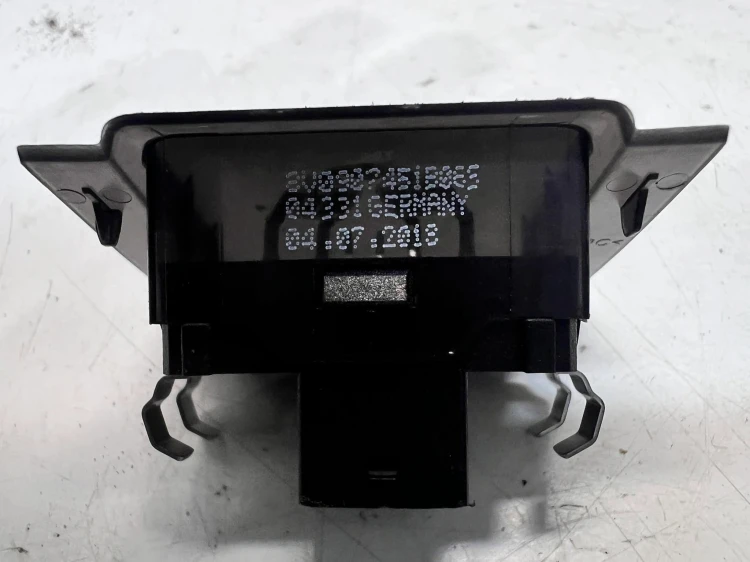 CZUJNIK NASŁONECZNIENIA AUDI A3 S3 8V 8V0907451B