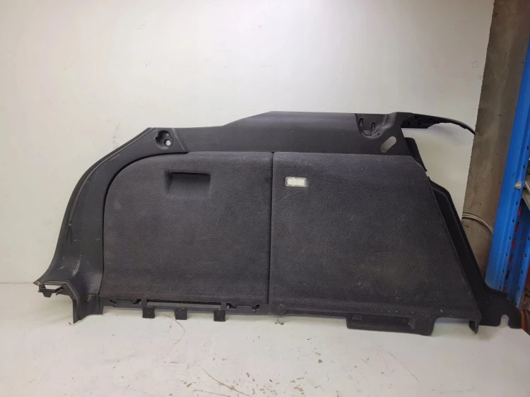 BOCZEK BAGAŻNIKA LEWY AUDI A4 B8 AVANT 8K9863879