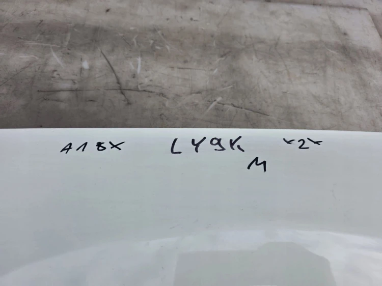 BŁOTNIK PRAWY PRZÓD AUDI A1 8X LY9K 2010-2018 !!! *2*