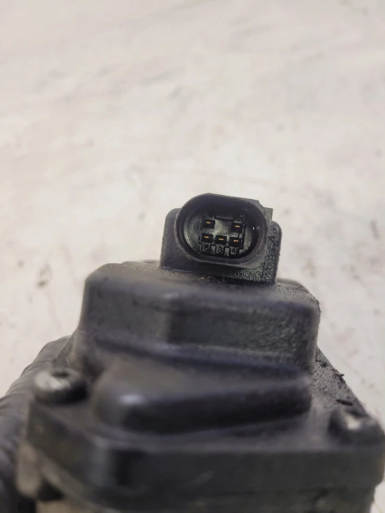 ZAWÓR EGR AUDI VW A4 A6 2.0 TDI CAG CAH 03G131501